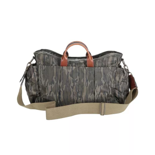 Canvas Utility Bag in Mossy Oak by Tom Beckbe